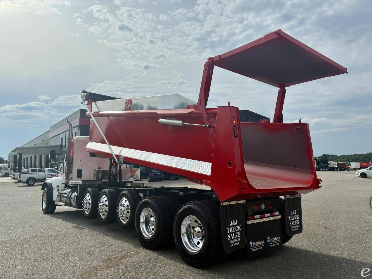 2027 Peterbilt 567