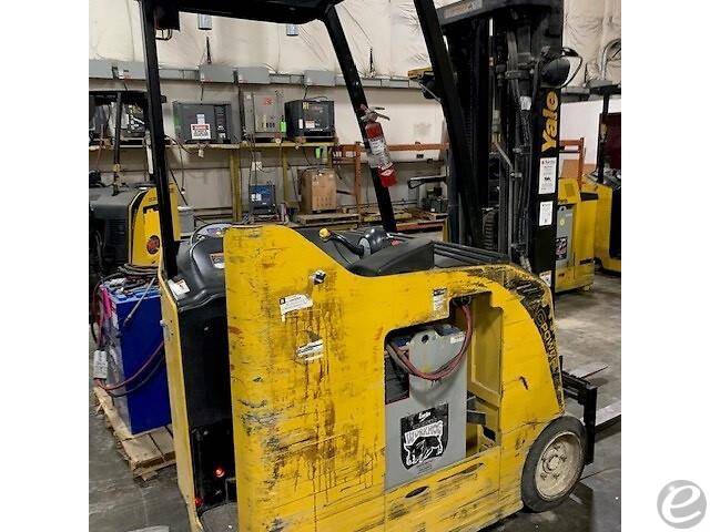 2019 Yale ESC040AD
