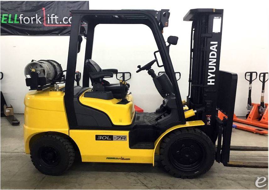 2017 Hyundai 30L-7A