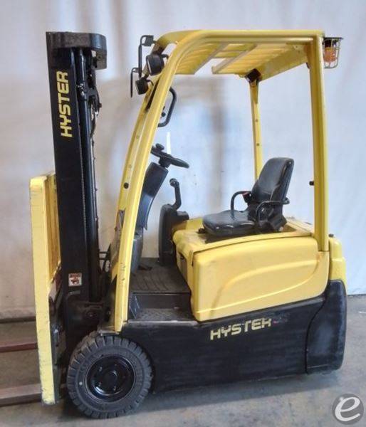 2017 Hyster J30XNT