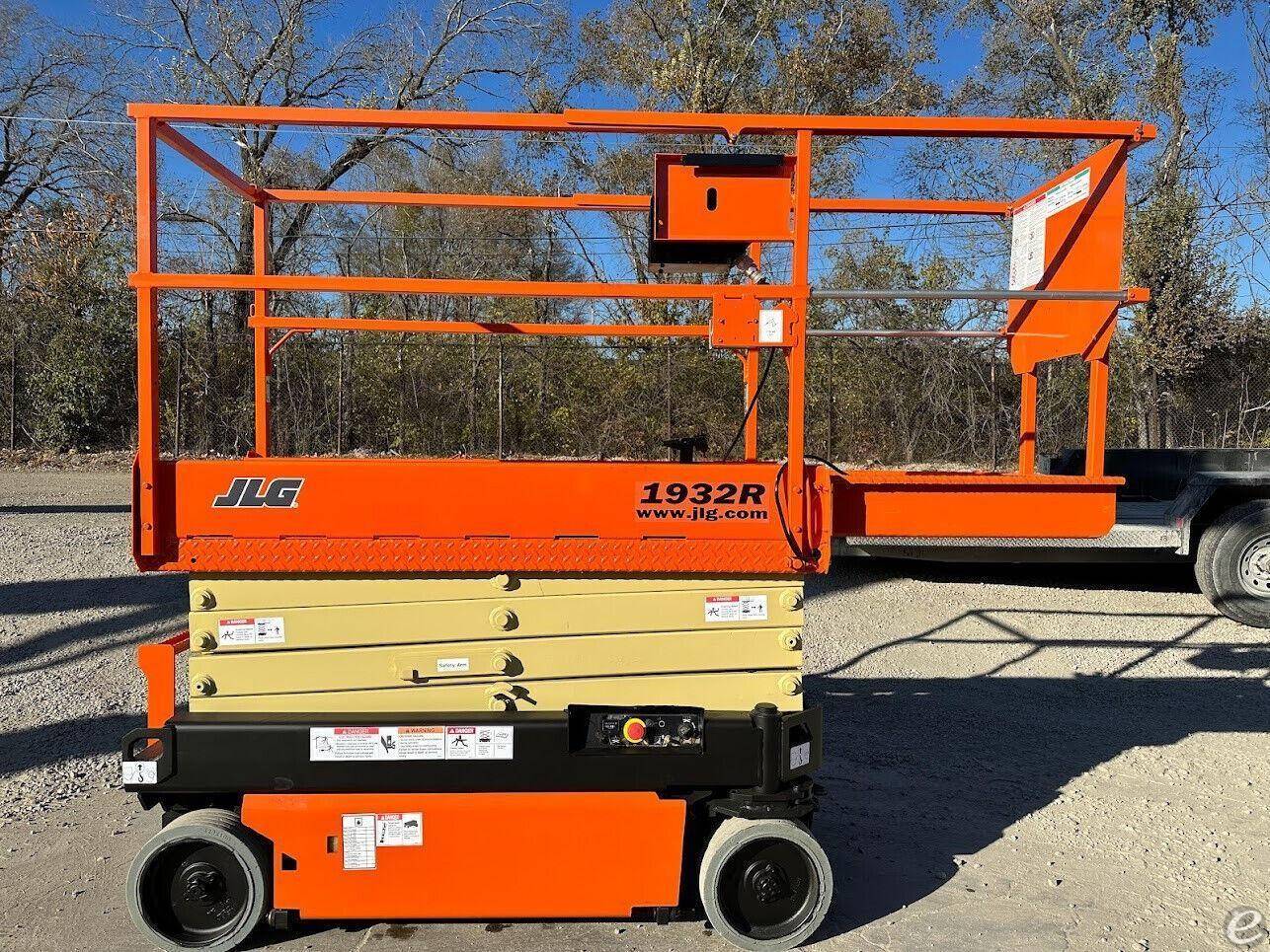 2018 JLG 1932R Electric Scissor Lift - 123Forklift