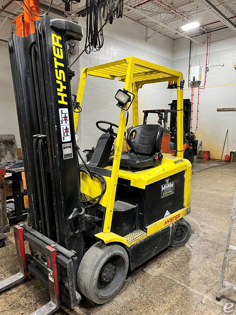 2001 Hyster E60XM2-33 Electric Forklift - 123Forklift