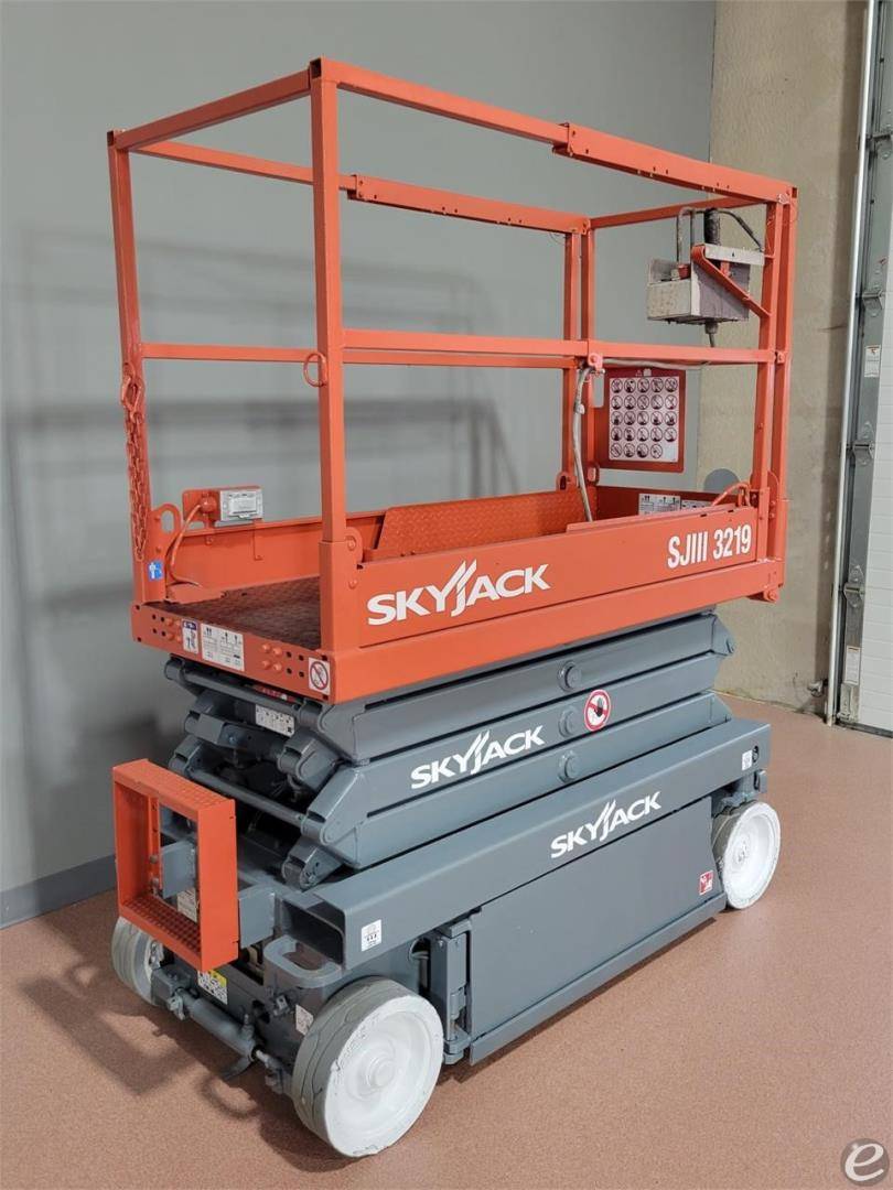 2019 Skyjack SJIII3219 Electric Scissor Lift - 123Forklift