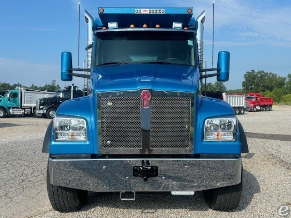 2025 Kenworth T880S