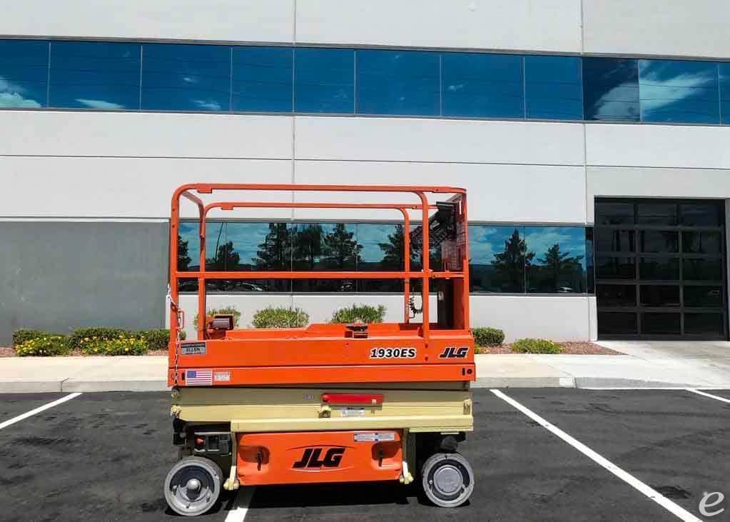 2017 JLG 1932R Electric Scissor Lif...