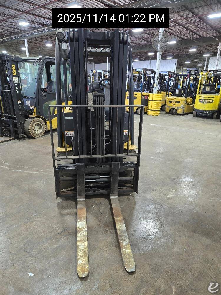 2017 Yale ERP050VL