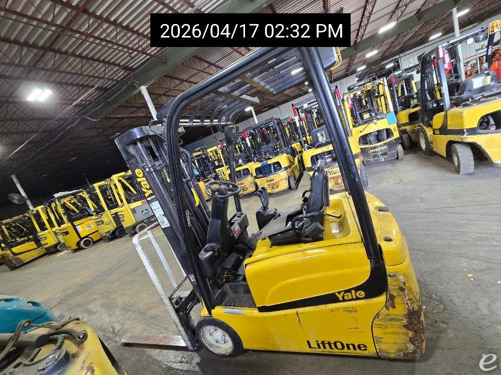 2021 Yale ERP035VT