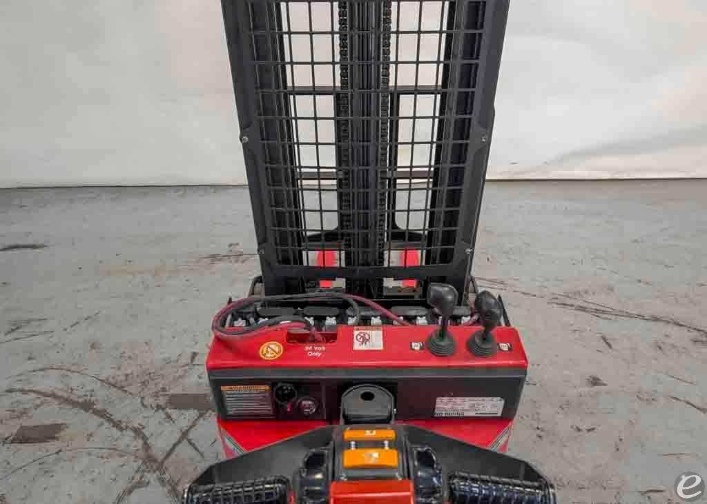 2018 Raymond RSS40
