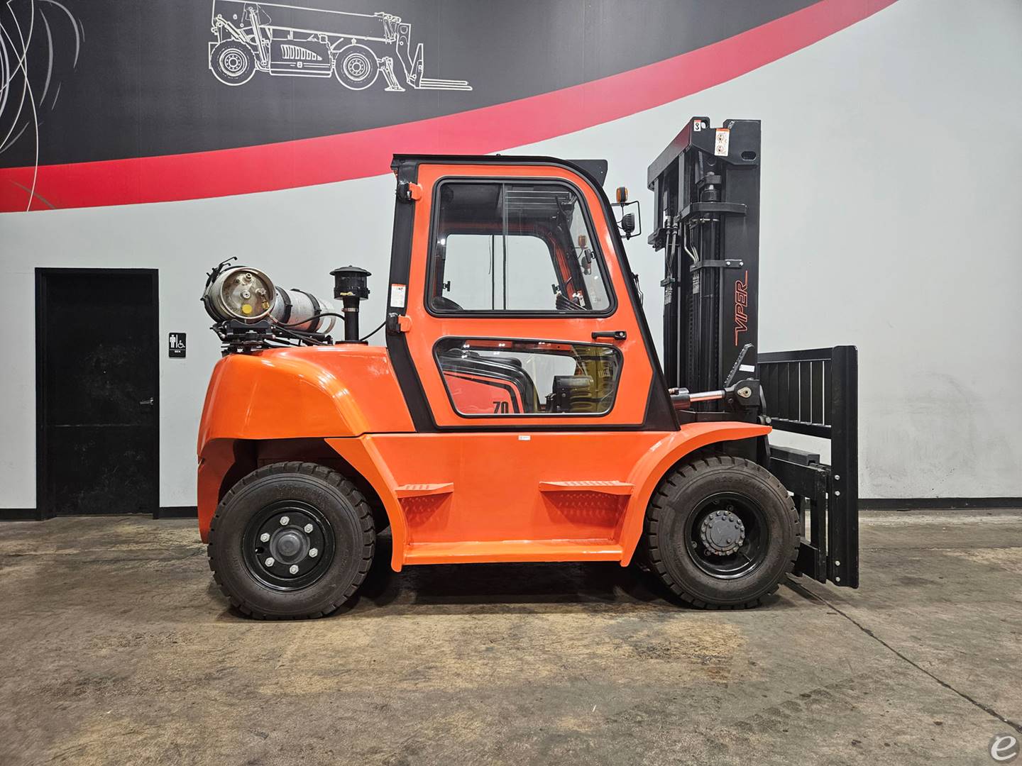 2024 Viper Lift Trucks FY70
