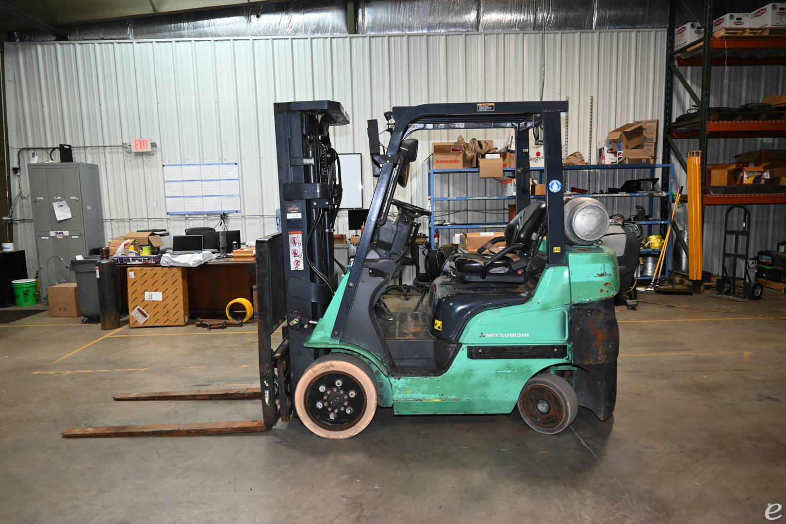 2019 Mitsubishi FGC25N