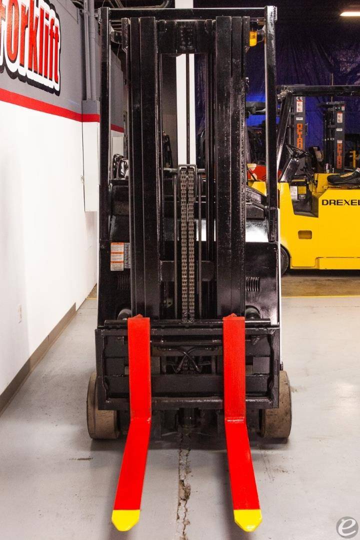 1990 Crown 30RCTT-S Electric Forklift - 123Forklift
