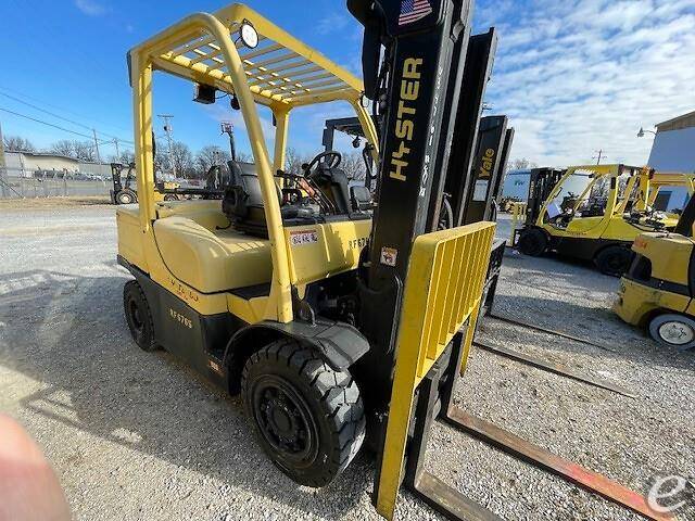 2017 Hyster H80FT LP Gas Forklift