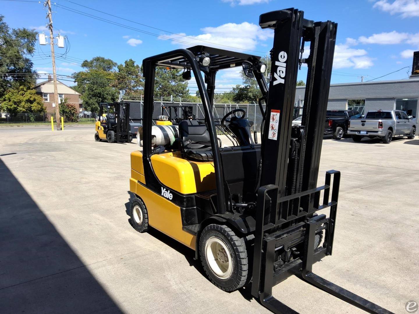 2016 Yale GLP050LX
