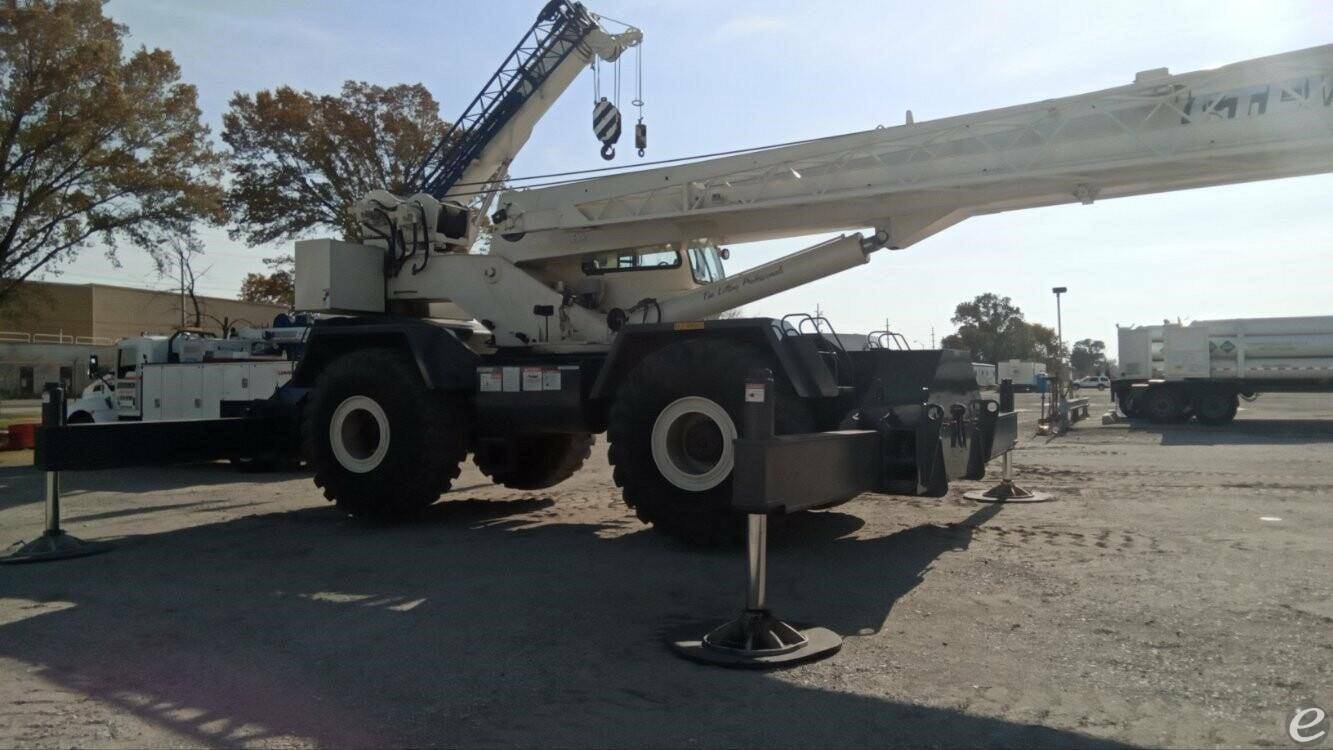 2009 Terex RT665