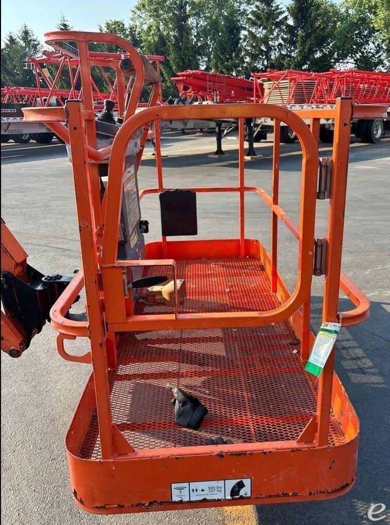 2014 JLG 660SJ