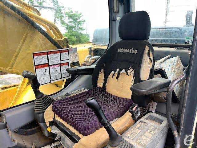2005 Komatsu PC300 LC-7