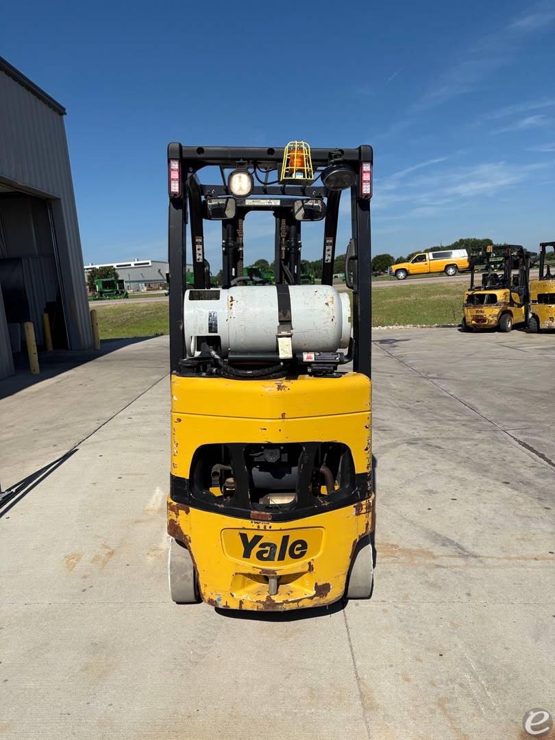 2018 Yale GLC030VXNEAE082