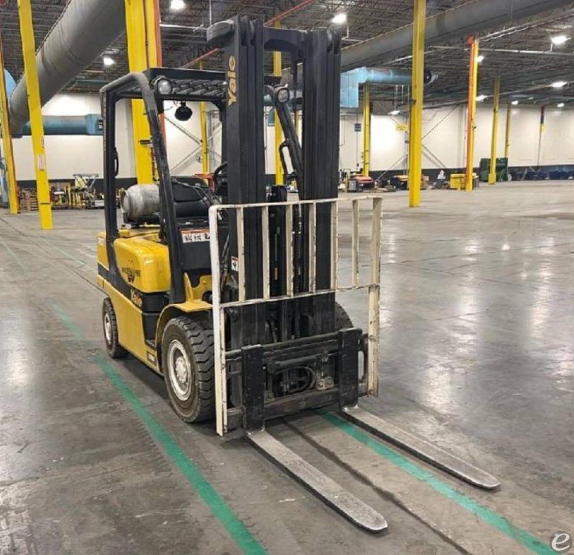 2011 Yale GLP050VX