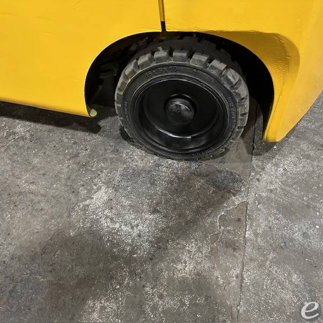 2023 Yale GLC050LX