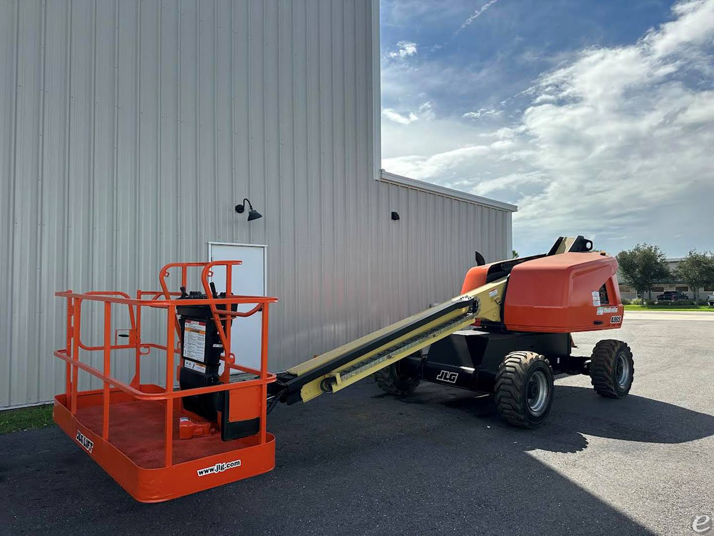 2015 JLG 400S