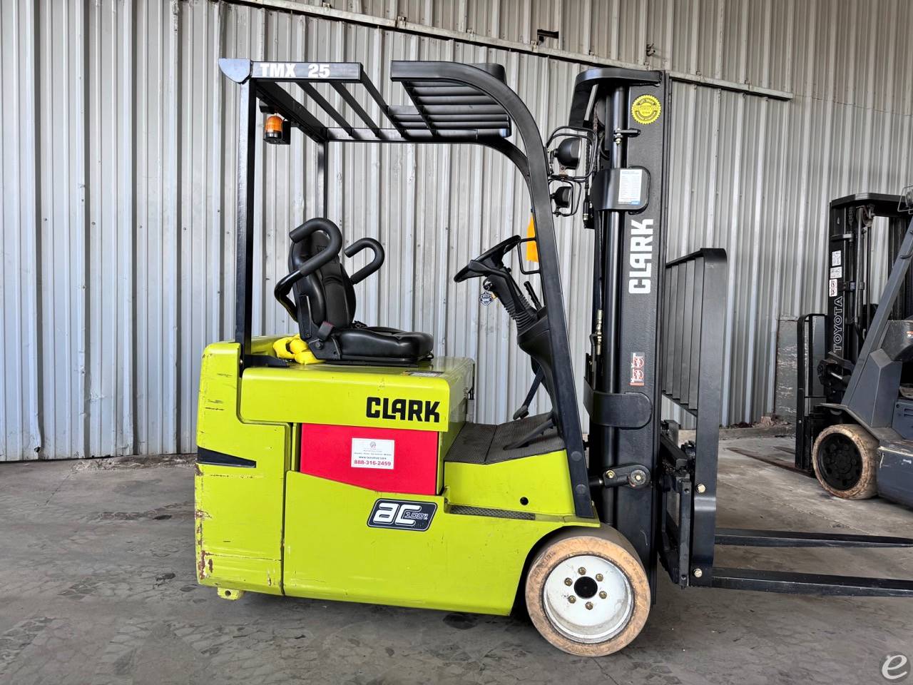 2016 Clark TMX25 Electric Forklift - 123Forklift