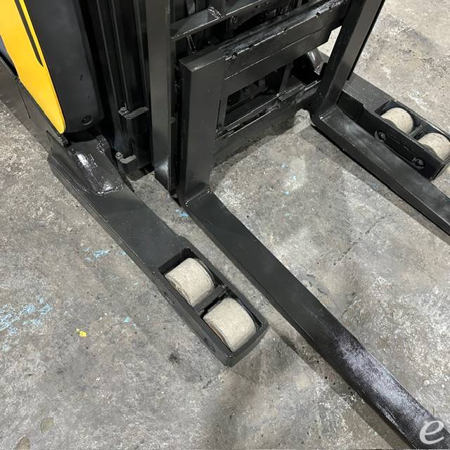 2022 Yale NR045EB