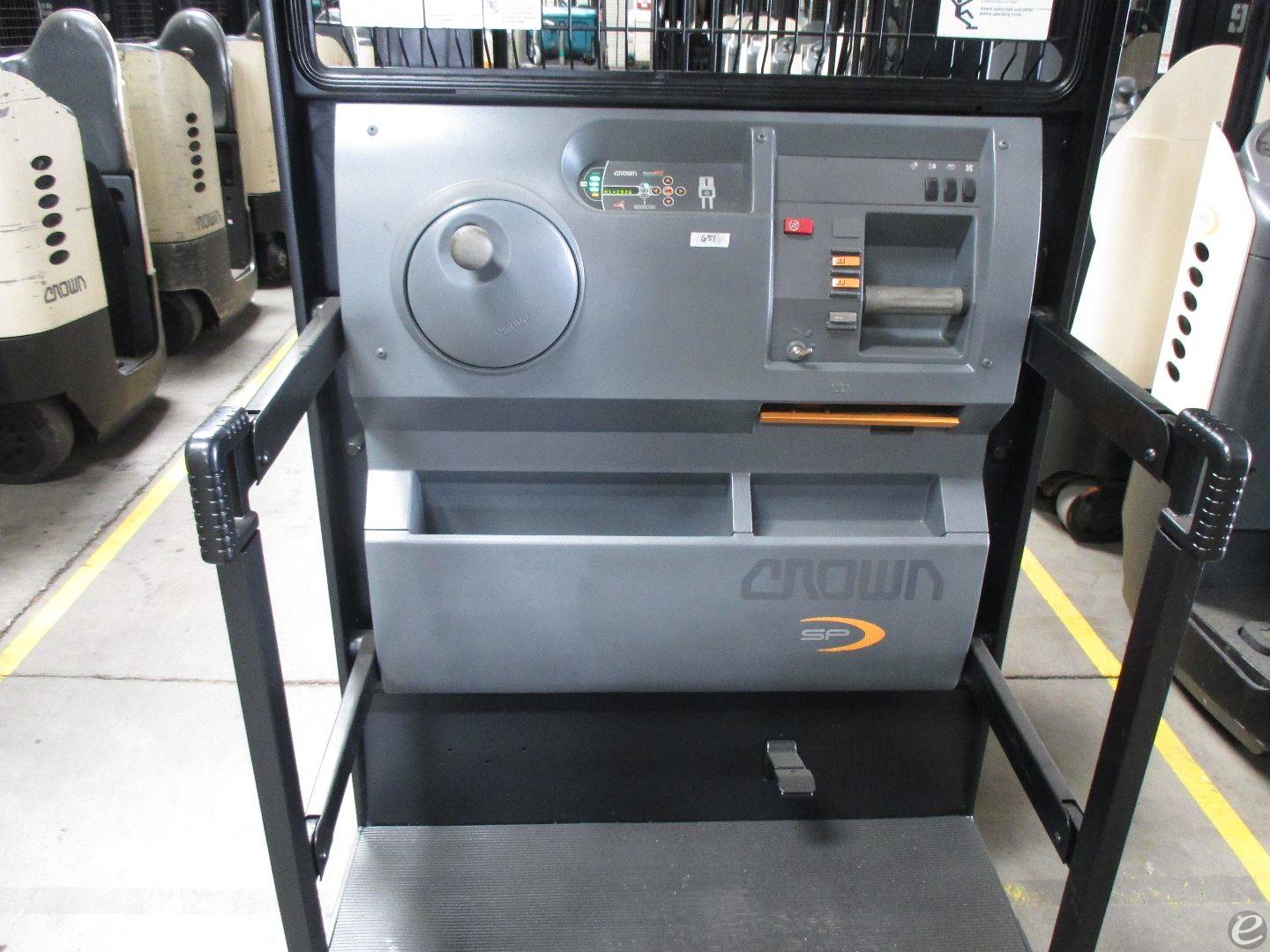 2015 Crown SP3520-30