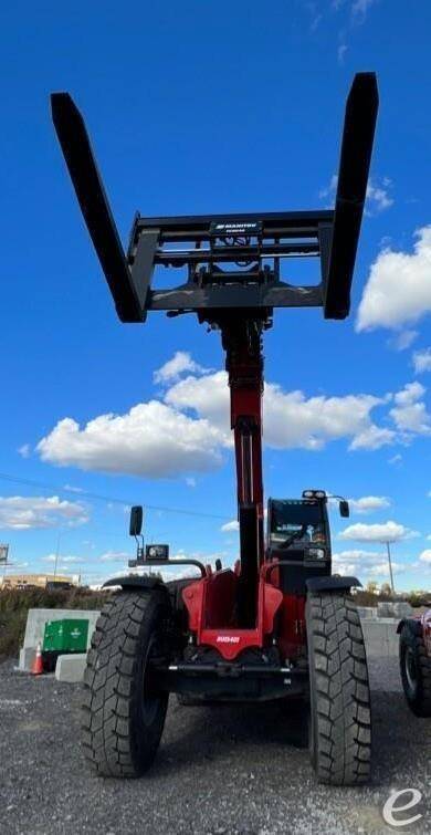 2021 Manitou MHT12330