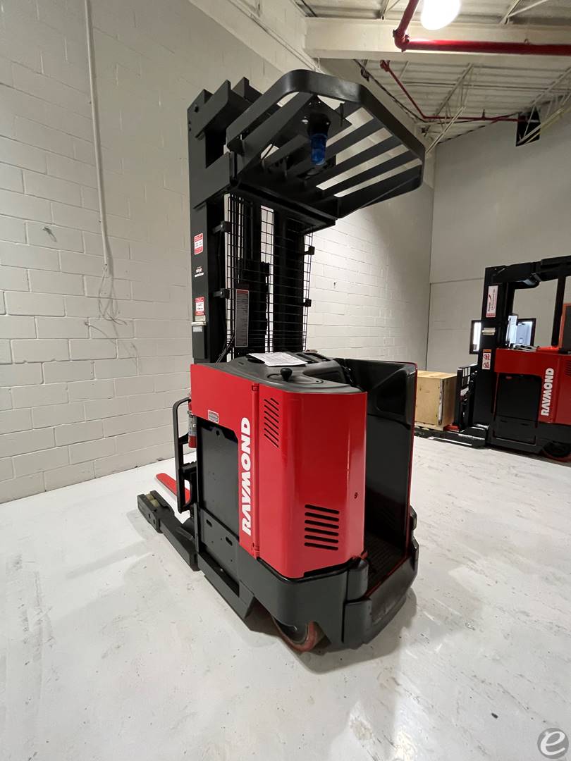 2002 Raymond EASIR40TT Electric Reach Truck - 123Forklift
