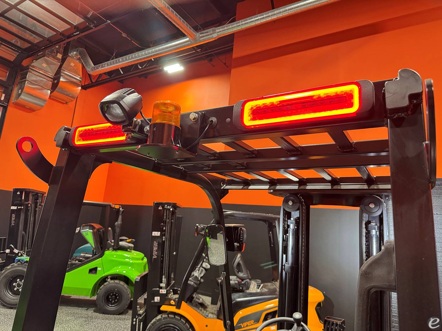 2026 Viper Lift Trucks FB25V