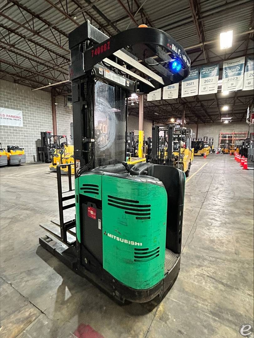 2014 Mitsubishi ESR15N1