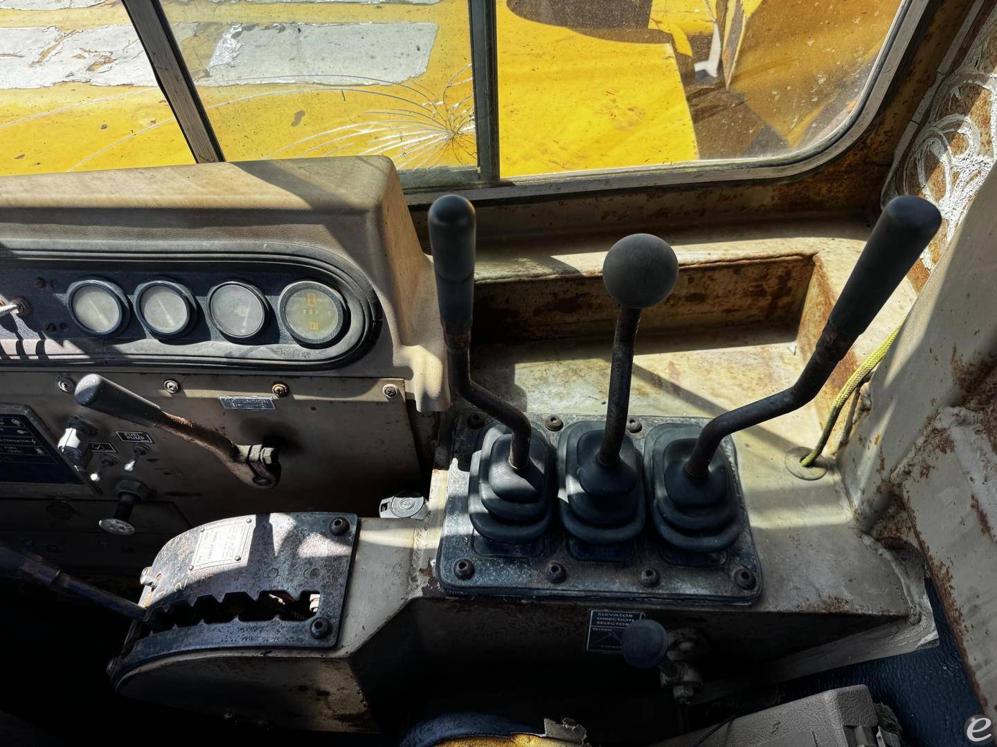1984 Cat 615