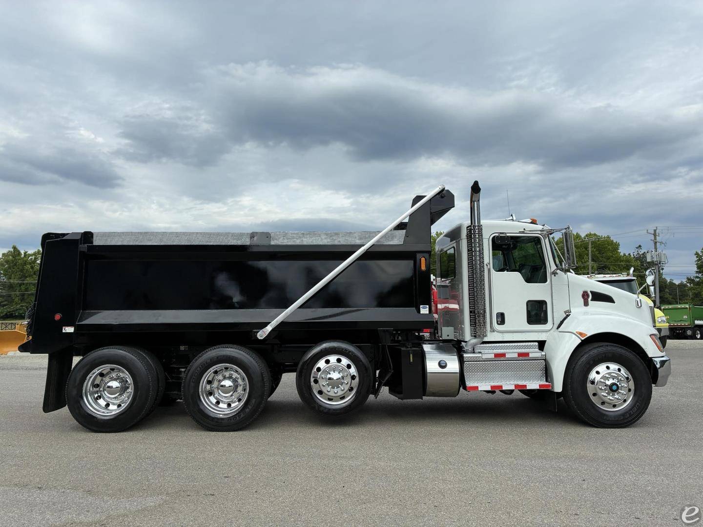 2019 Kenworth T370