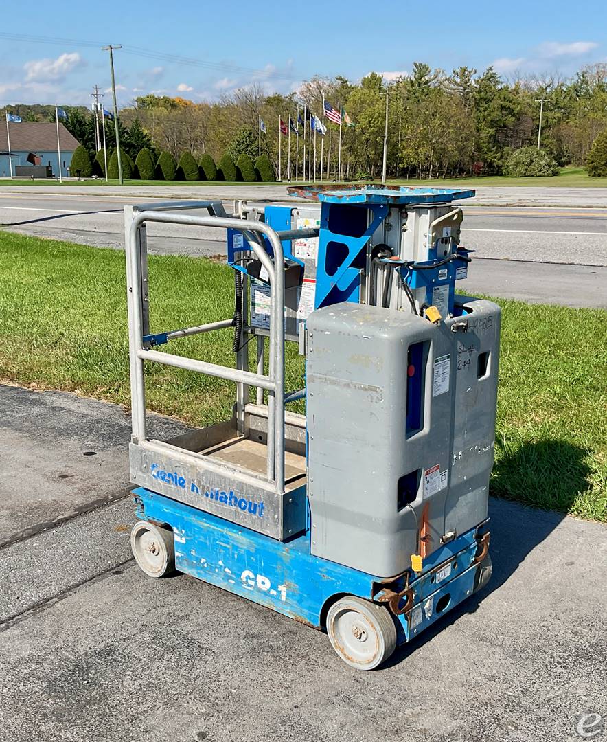 2017 Genie GR12