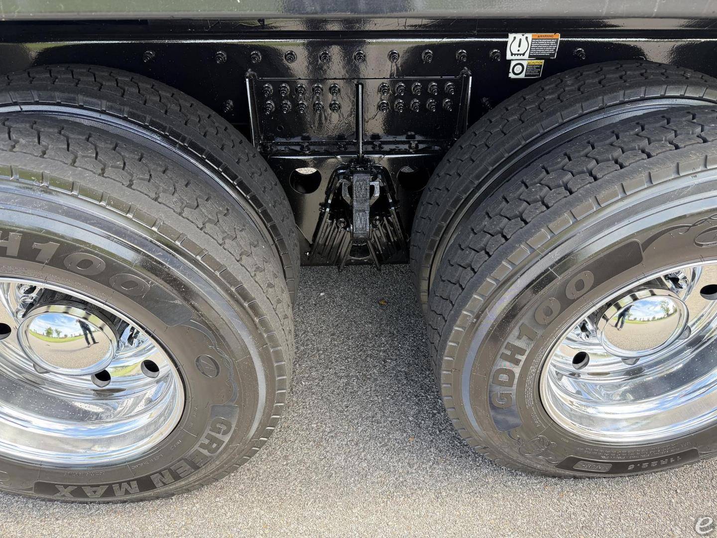 2025 Peterbilt 567