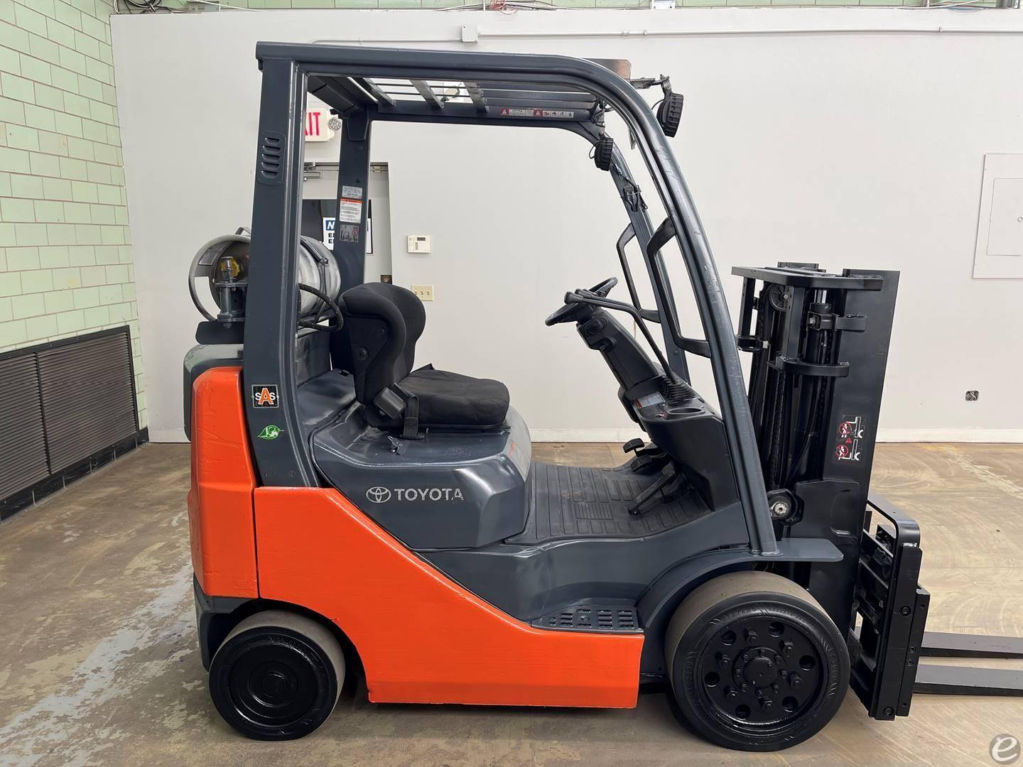 2010 Toyota 8FGCU20 LP Gas Forklift...