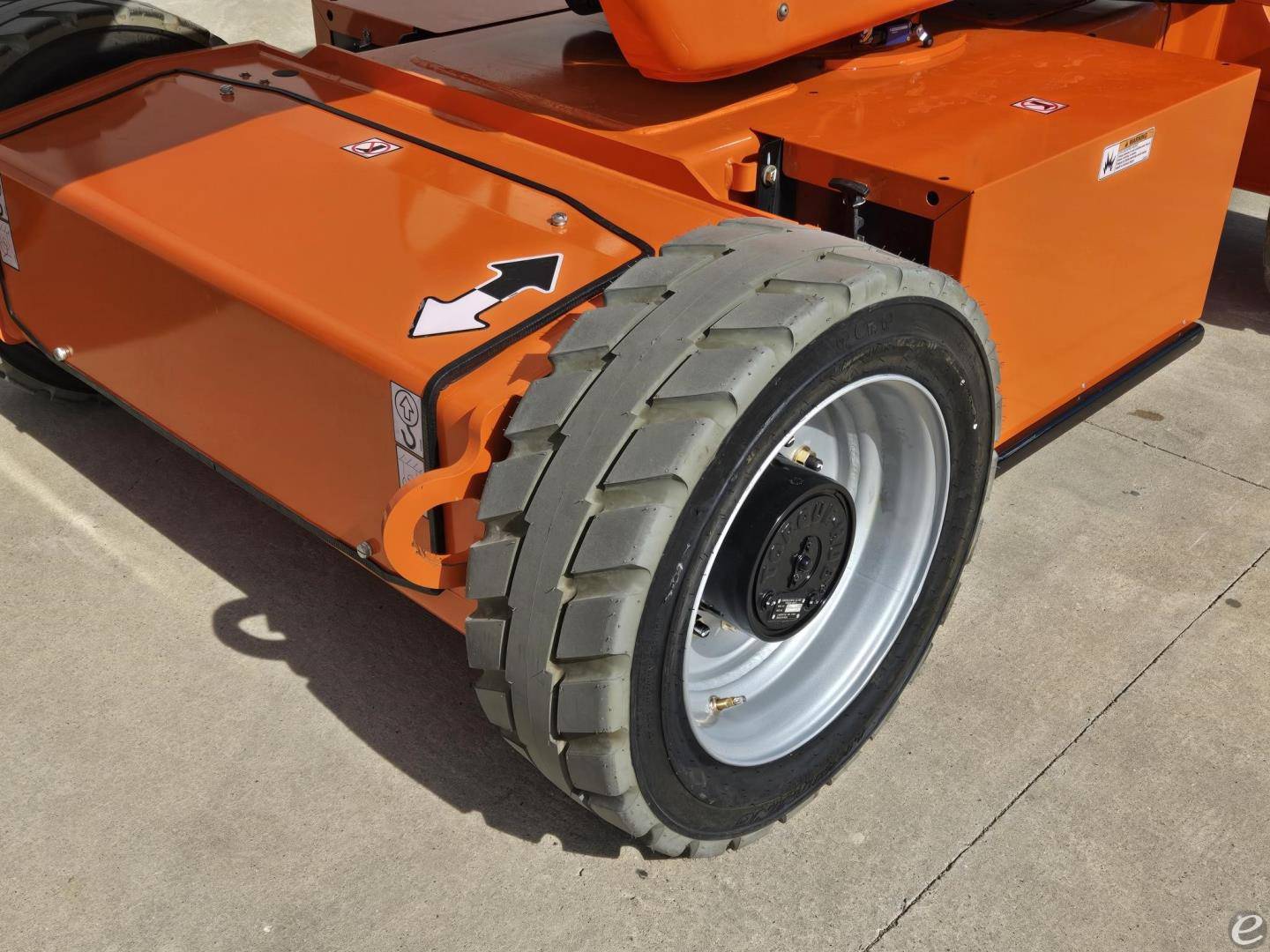 2022 JLG E450AJ