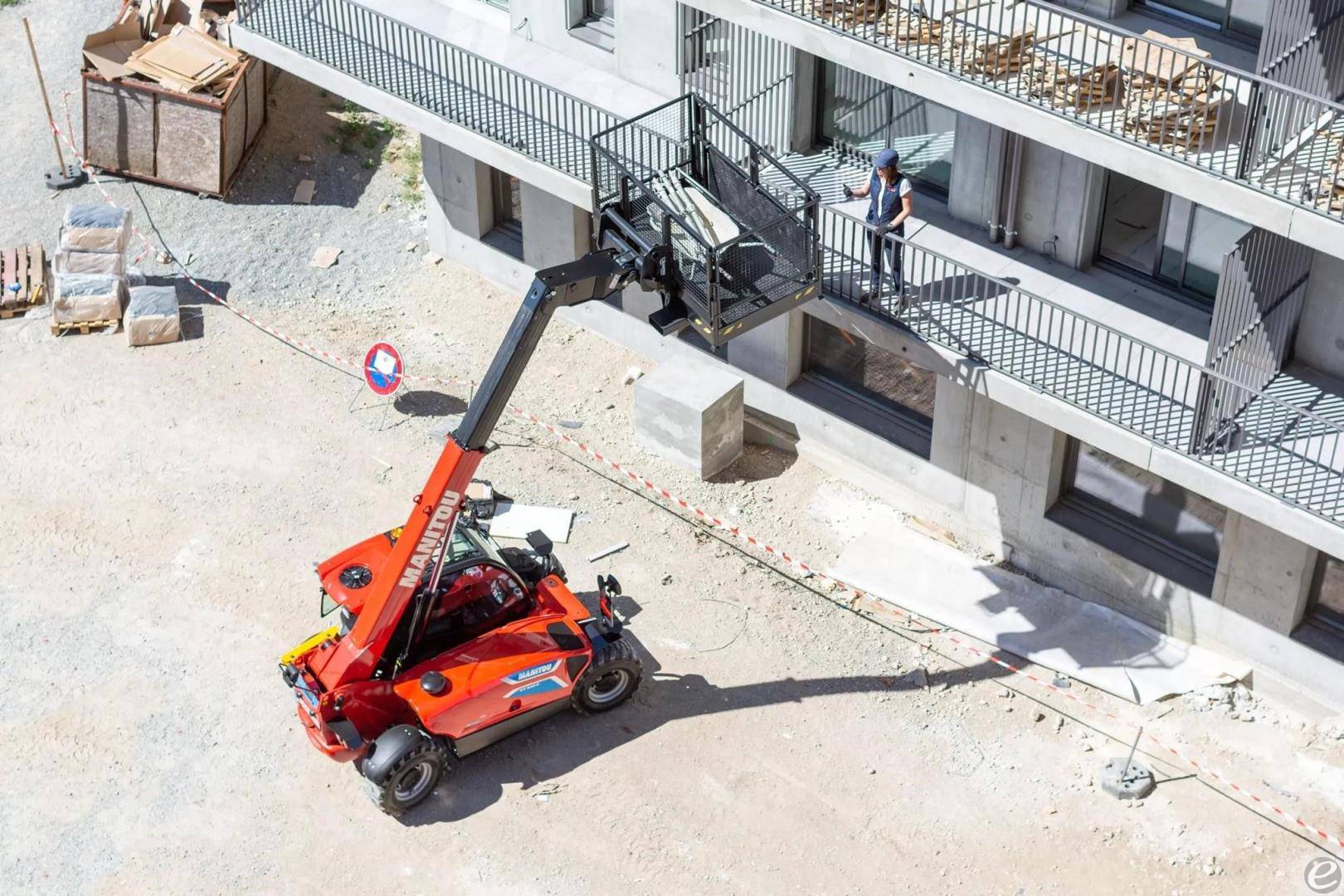 2026 Manitou MATERIAL BASKET