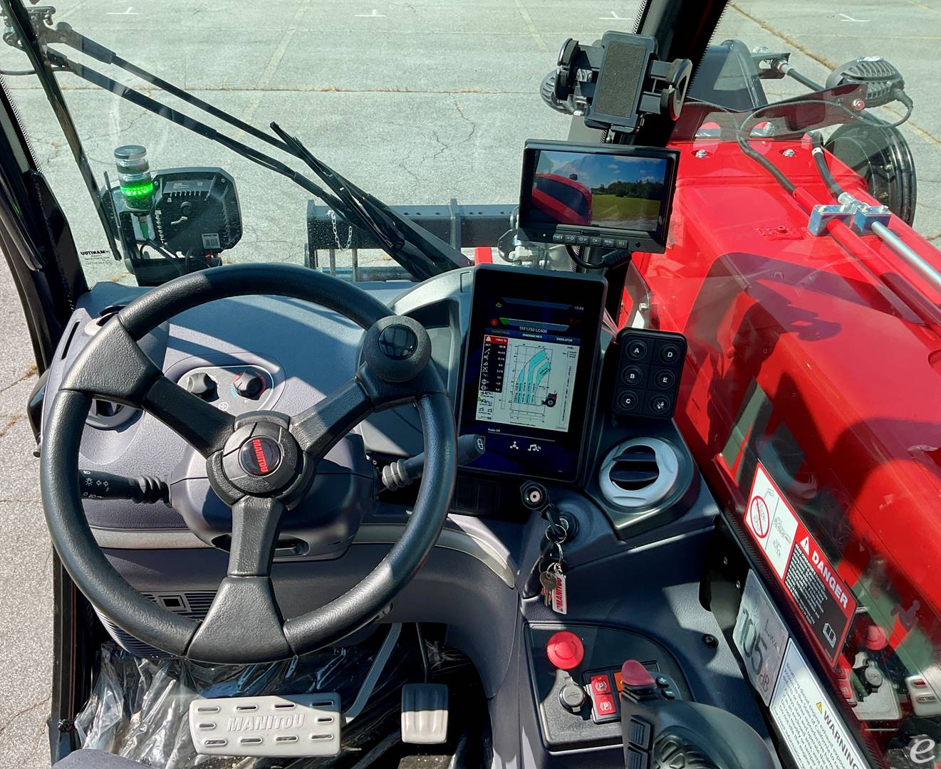 2026 Manitou MHT 790