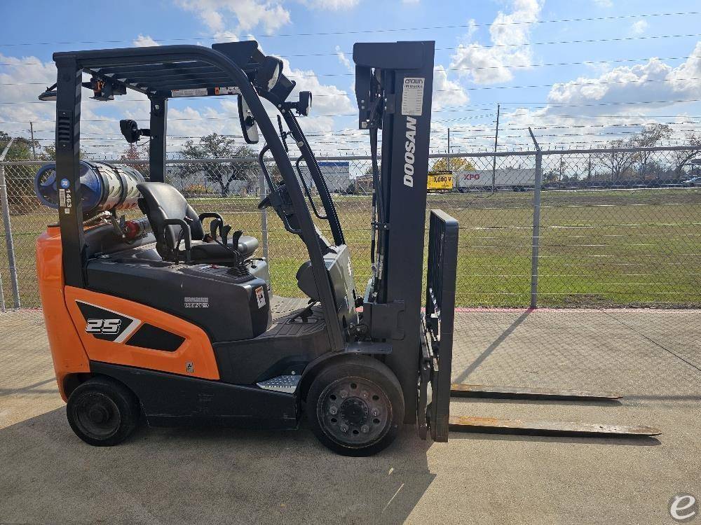 2021 Doosan GC25S-9