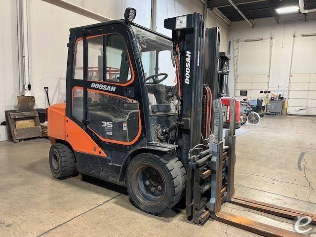 2021 Doosan D35C-7