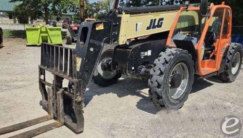 2019 JLG 943