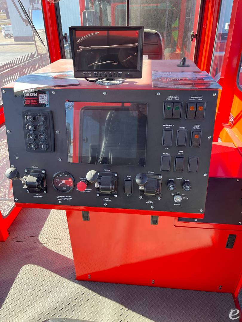 2023 Shuttlewagon NVX6030