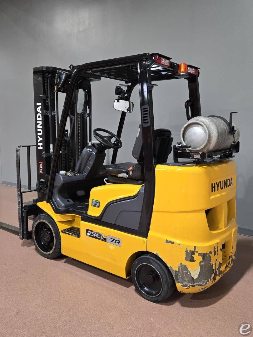 2023 Hyundai 25LC-7A