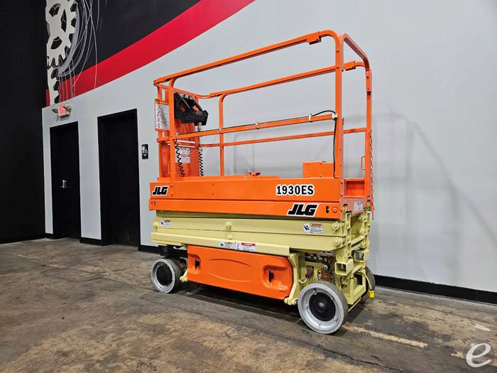 2019 JLG 1930ES