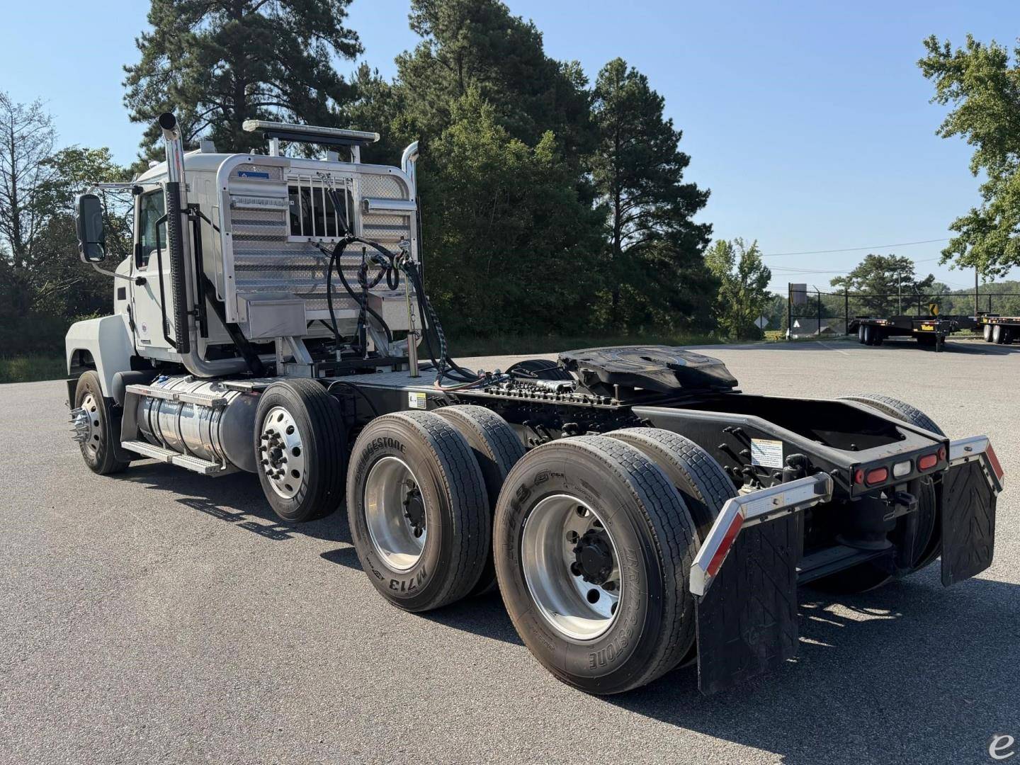 2025 Mack PINNACLE 84T