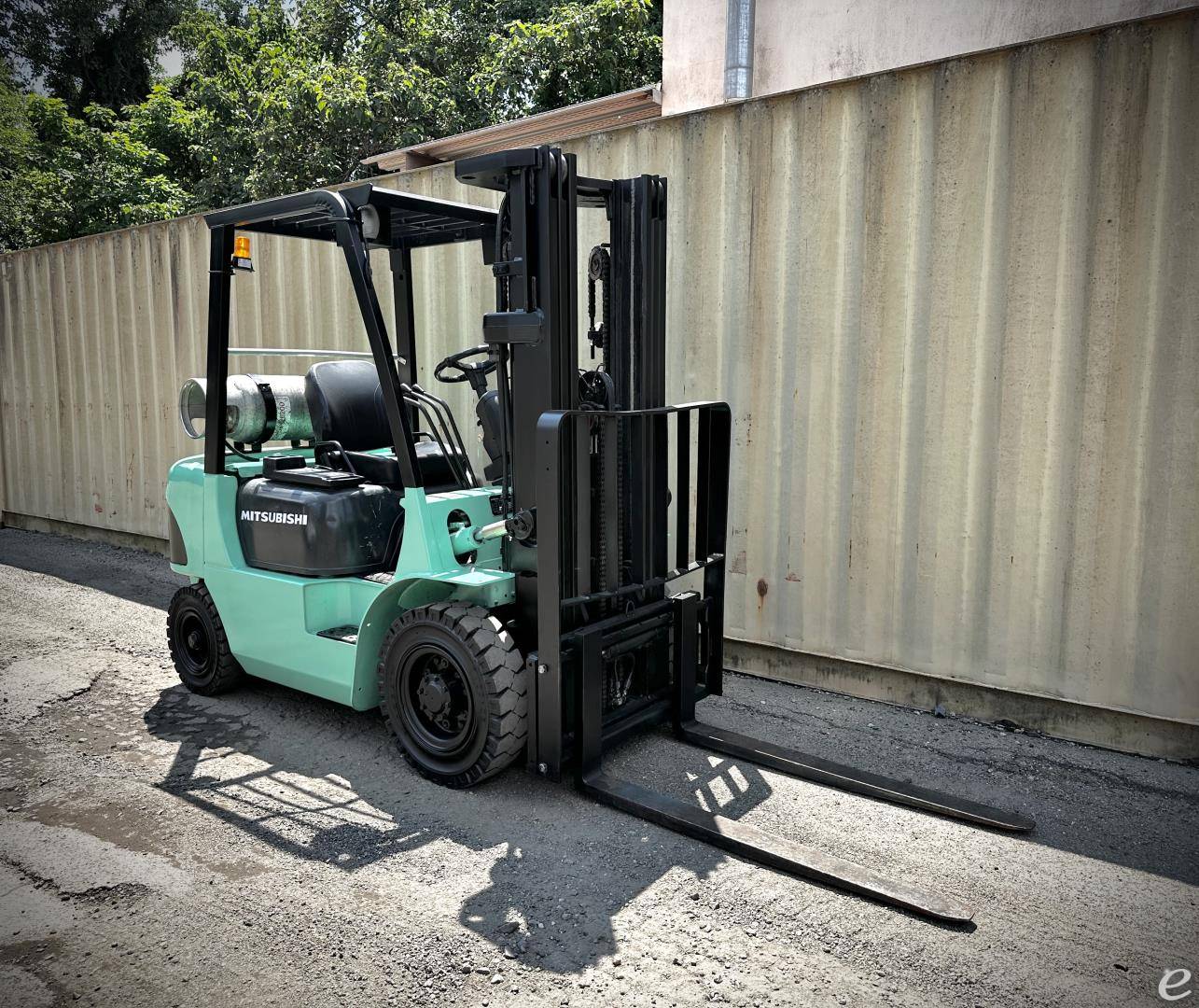 2002 Mitsubishi FG25K