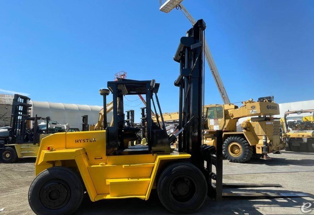 2000 Hyster H210XL Diesel Forklift