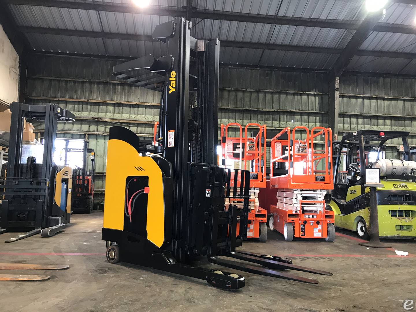 2011 Yale NDR030EASTNE107 Electric Reach Truck - 123Forklift