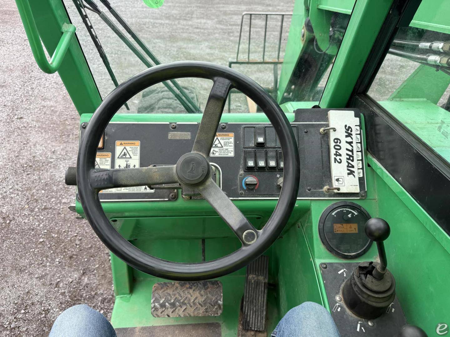 2014 JLG 6042